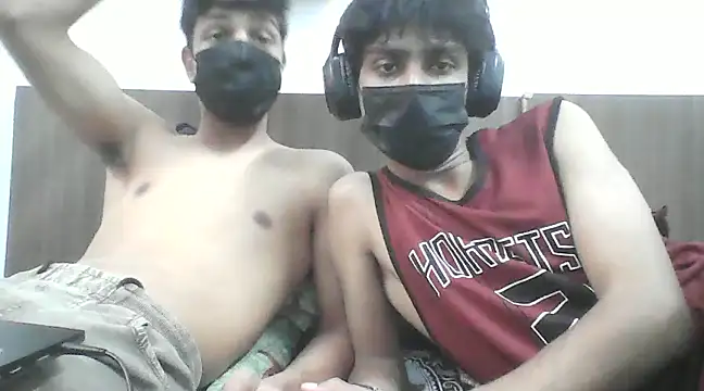 Snapshot of kartikisaredflag chatting on February 17, 9:35 am kartikisaredflag online show from February 17, 9:35 am