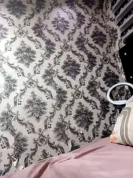 Snapshot of DickDiva1 chatting on January 23, 6:56 pm DickDiva1 online show from January 23, 6:56 pm