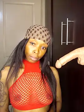 Snapshot of DickDiva1 chatting on October 25, 3:14 am DickDiva1 online show from October 25, 3:14 am