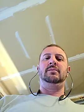 MrMechanic38 online show from March 8, 9:18 pm