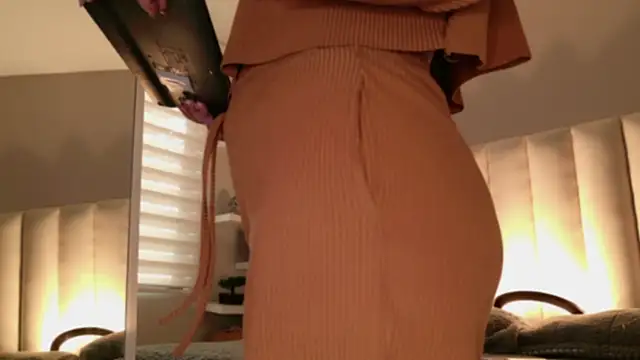 Megan mooree  online show from October 15, 12:16 pm