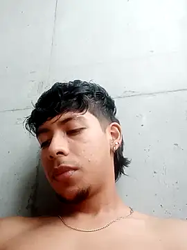 Snapshot of Elputas chatting on October 28, 3:47 pm Elputas online show from October 28, 3:47 pm