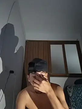 Snapshot of Elputas chatting on August 5, 1:14 pm Elputas online show from August 5, 1:14 pm