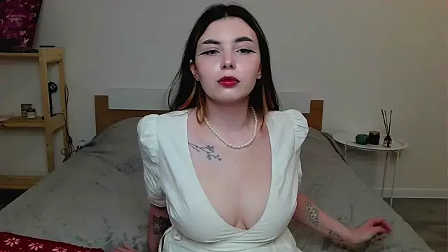 Snapshot of peaachybabe__ chatting on March 13, 4:23 pm peaachybabe online show from March 13, 4:23 pm