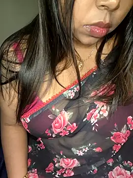 Snapshot of IndieSM chatting on March 18, 10:13 pm IndieSM online show from March 18, 10:13 pm