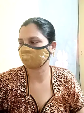 Snapshot of yourtamilcouple chatting on January 5, 1:58 pm yourtamilcouple online show from January 5, 1:58 pm