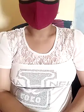 Snapshot of yourtamilcouple chatting on January 7, 4:50 am yourtamilcouple online show from January 7, 4:50 am