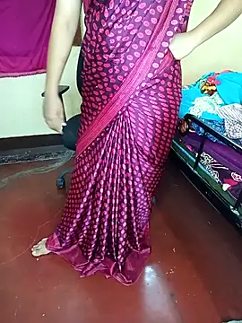 Snapshot of yourtamilcouple chatting on September 21, 5:20 am yourtamilcouple online show from September 21, 5:20 am