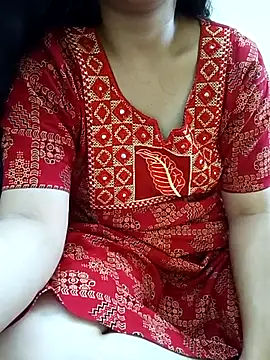 Snapshot of yourtamilcouple chatting on October 20, 10:05 am yourtamilcouple online show from October 20, 10:05 am