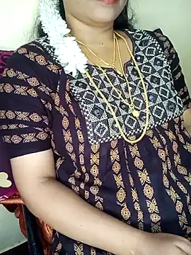 Snapshot of yourtamilcouple chatting on October 24, 11:28 am yourtamilcouple online show from October 24, 11:28 am