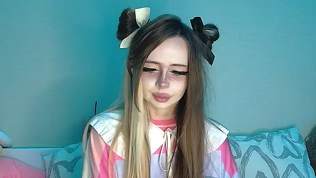 suemeow online show from May 7, 9:09 pm