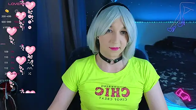 Snapshot of SexyTrixyLove chatting on February 5, 9:40 pm SexyTrixyLove online show from February 5, 9:40 pm