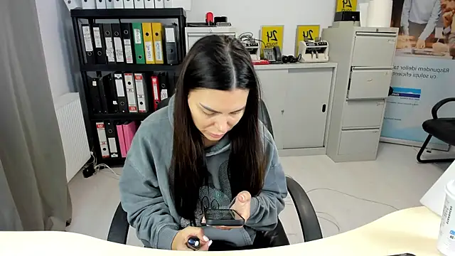 kilenyapatrice online show from October 7, 10:34 am