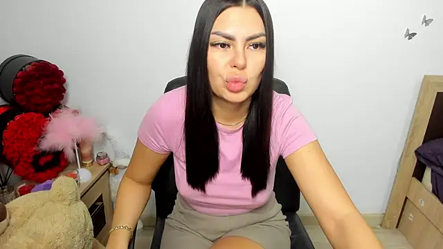 kilenyapatrice online show from May 12, 10:45 am