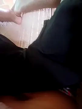 Snapshot of jnsubimisso chatting on February 23, 2:35 pm jnsubimisso online show from February 23, 2:35 pm