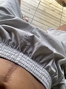 Snapshot of jnsubimisso chatting on February 25, 2:33 pm jnsubimisso online show from February 25, 2:33 pm