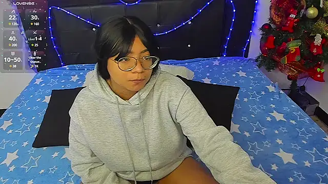 im angels77 online show from December 14, 3:04 pm