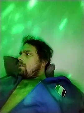 Snapshot of ShakeyJ87 chatting on March 4, 9:29 am ShakeyJ87 online show from March 4, 9:29 am