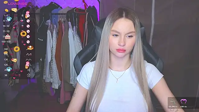 doll barbieee online show from November 29, 12:35 am