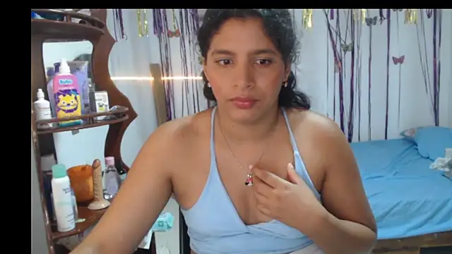 Snapshot of sexyhot20xxx chatting on April 10, 6:29 am sexyhot20xxx online show from April 10, 6:29 am