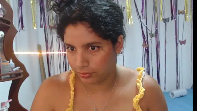 Snapshot of sexyhot20xxx chatting on April 11, 7:45 am sexyhot20xxx online show from April 11, 7:45 am