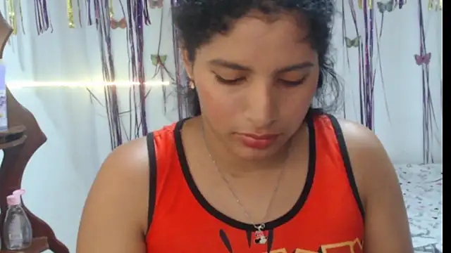 Snapshot of sexyhot20xxx chatting on May 8, 4:51 am sexyhot20xxx online show from May 8, 4:51 am