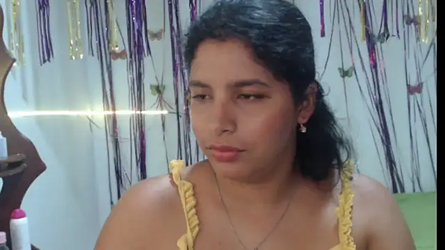 Snapshot of sexyhot20xxx chatting on May 14, 5:36 am sexyhot20xxx online show from May 14, 5:36 am