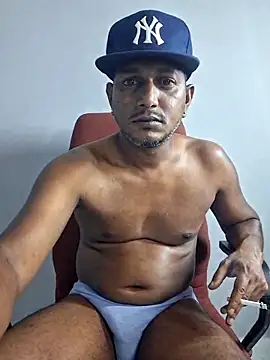 dmancams1874 online show from October 13, 1:22 pm