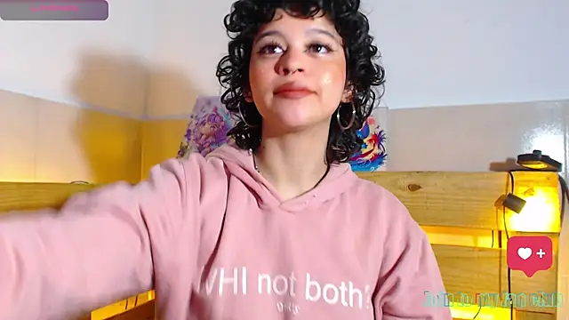 Bitsy Messy online show from February 11, 10:59 pm