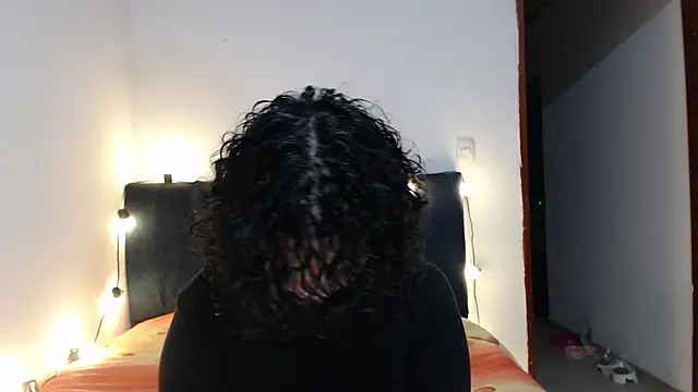 Bitsy Messy online show from June 15, 11:18 pm