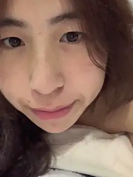 Snapshot of Aimeil chatting on December 7, 4:03 pm Aimeil online show from December 7, 4:03 pm