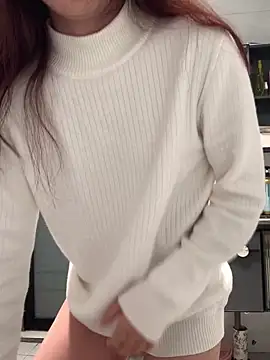 Snapshot of Aimeil chatting on December 24, 5:49 am Aimeil online show from December 24, 5:49 am