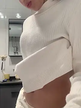 Snapshot of Aimeil chatting on February 23, 4:46 pm Aimeil online show from February 23, 4:46 pm