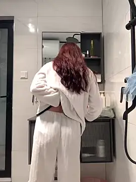 Snapshot of Aimeil chatting on March 9, 4:55 pm Aimeil online show from March 9, 4:55 pm