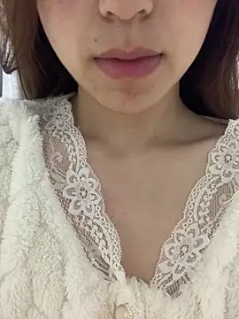 Snapshot of Aimeil chatting on March 11, 3:37 am Aimeil online show from March 11, 3:37 am