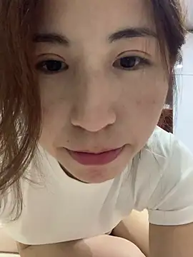 Snapshot of Aimeil chatting on March 11, 3:45 pm Aimeil online show from March 11, 3:45 pm