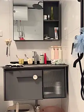 Snapshot of Aimeil chatting on March 14, 3:14 pm Aimeil online show from March 14, 3:14 pm