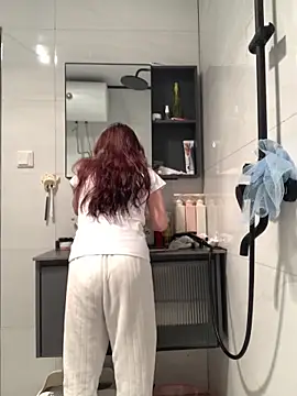 Snapshot of Aimeil chatting on March 16, 1:17 pm Aimeil online show from March 16, 1:17 pm