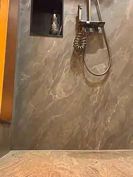 Snapshot of Aimeil chatting on March 18, 4:59 pm Aimeil online show from March 18, 4:59 pm