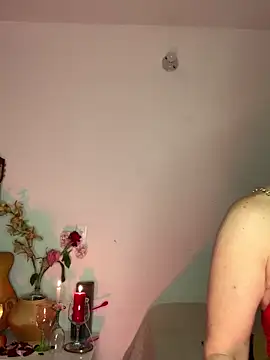 Liloo8923 online show from February 11, 2:05 am