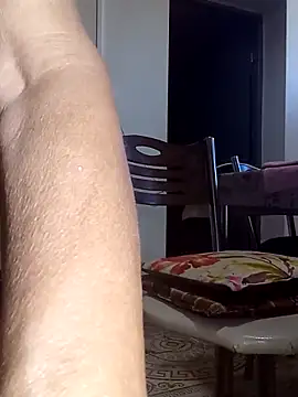 Snapshot of Ely_Elenita chatting on September 19, 11:22 am Ely Elenita online show from September 19, 11:22 am