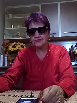 Snapshot of Ely_Elenita chatting on September 28, 8:52 am Ely Elenita online show from September 28, 8:52 am