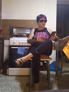 Ely Elenita online show from November 4, 11:48 pm