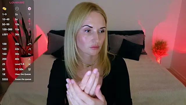 AlisssaRose online show from September 18, 7:05 pm