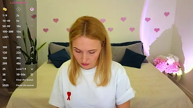 AlisssaRose online show from February 14, 8:38 pm