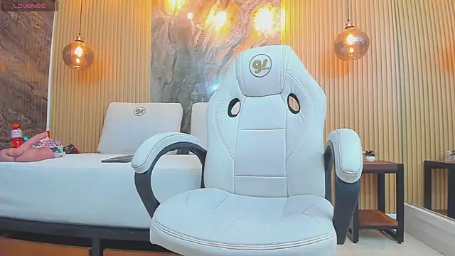 ella harper online show from October 22, 3:29 am