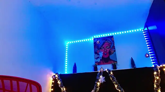 Snapshot of Miapeyton chatting on December 24, 12:00 am Miapeyton online show from December 24, 12:00 am