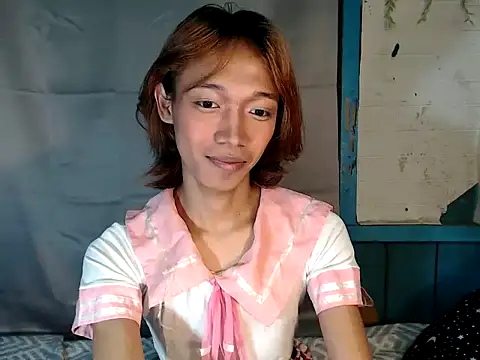Snapshot of imtwinky chatting on October 3, 10:45 am imtwinky online show from October 3, 10:45 am
