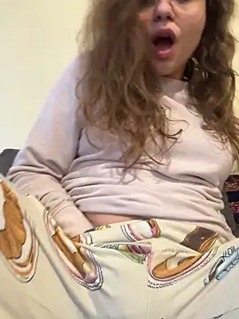 ItalianiMuli online show from February 15, 11:41 am