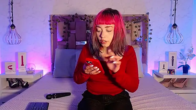 Snapshot of GigiVolkova chatting on October 13, 8:42 pm GigiVolkova online show from October 13, 8:42 pm